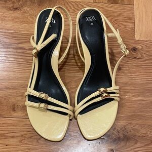 Zara Women's Butter Yellow Strappy Slingback Kitten Heels